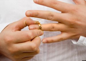 divorce-ring-removal